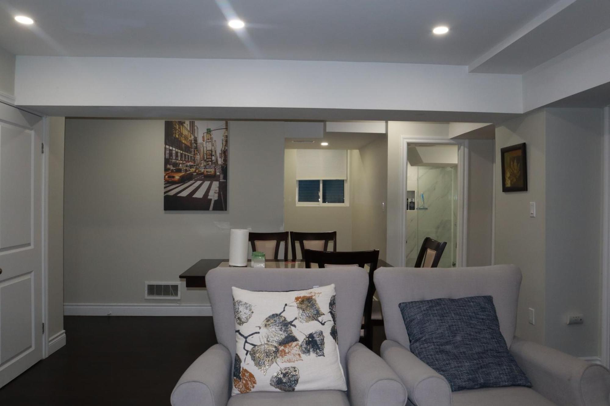 Stunning Furnished 2Bedroom/2Washroom Apartment Brampton Eksteriør bilde