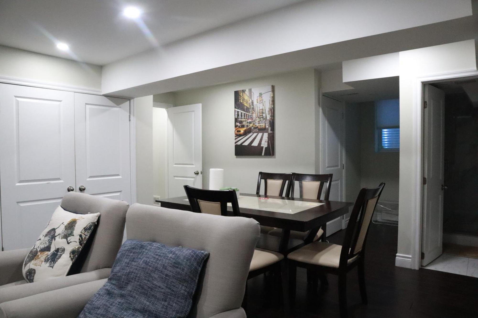 Stunning Furnished 2Bedroom/2Washroom Apartment Brampton Eksteriør bilde